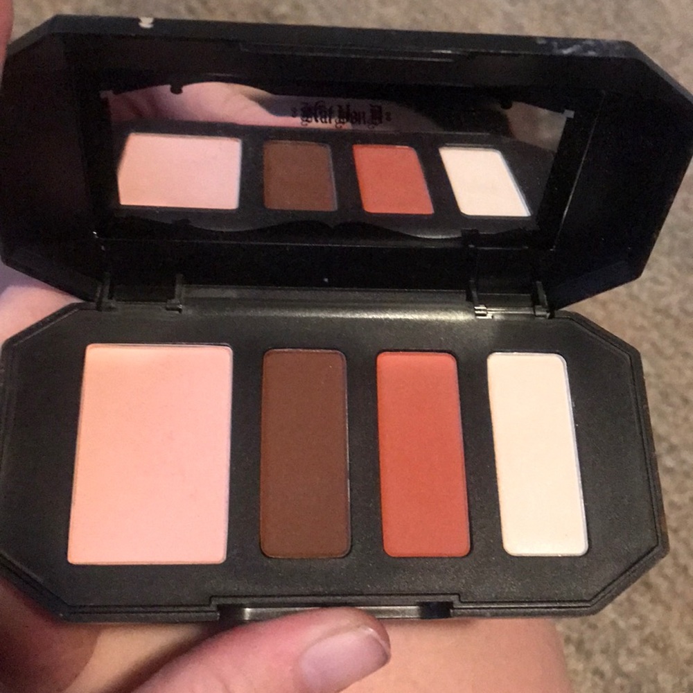 Shade and light mini eye palette